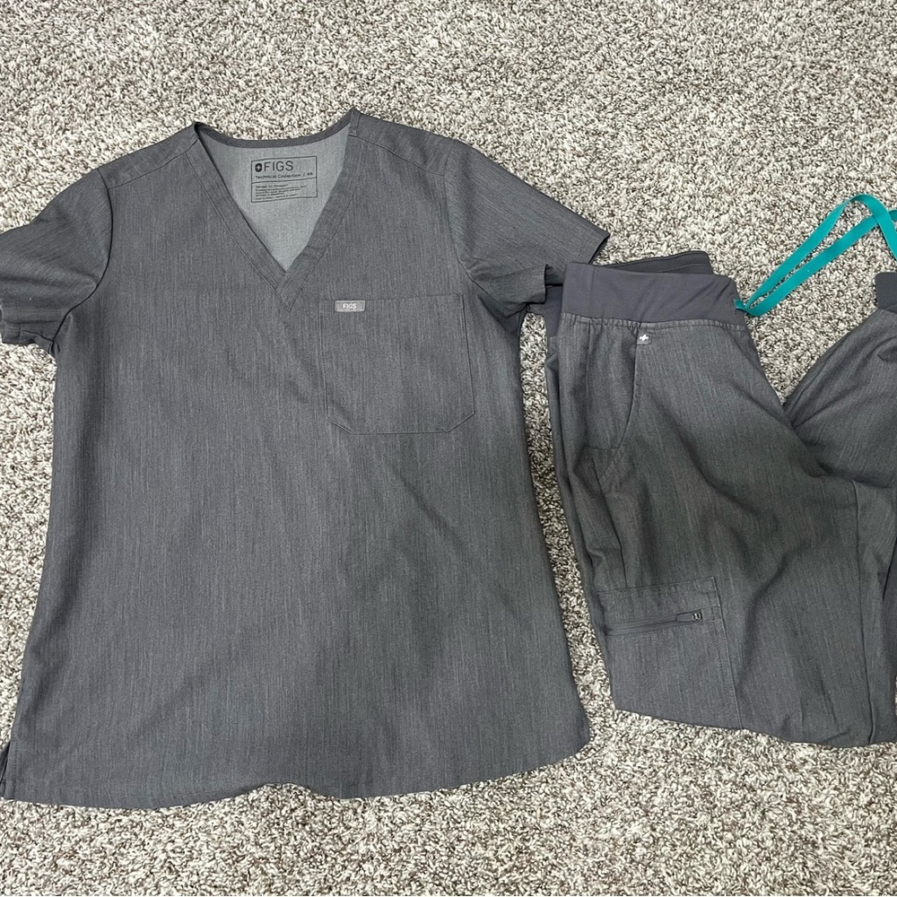 Figs Gray V-Neck Scrub Top